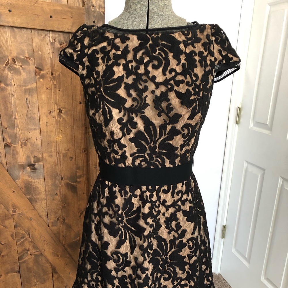 Tadashi Shoji cocktail dress 👗